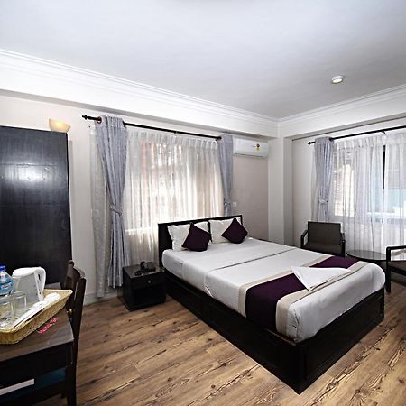 Hotel Livin Катманду Екстер'єр фото