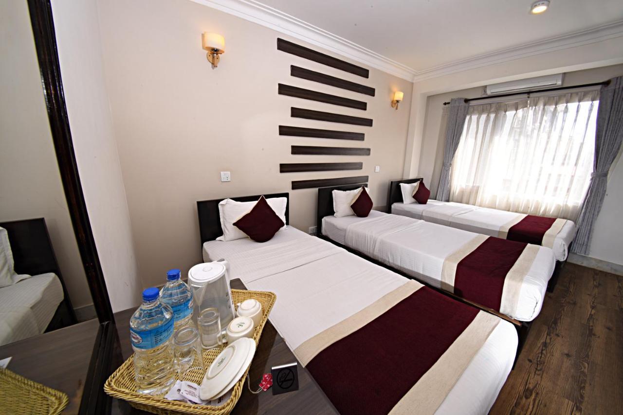 Hotel Livin Катманду Екстер'єр фото