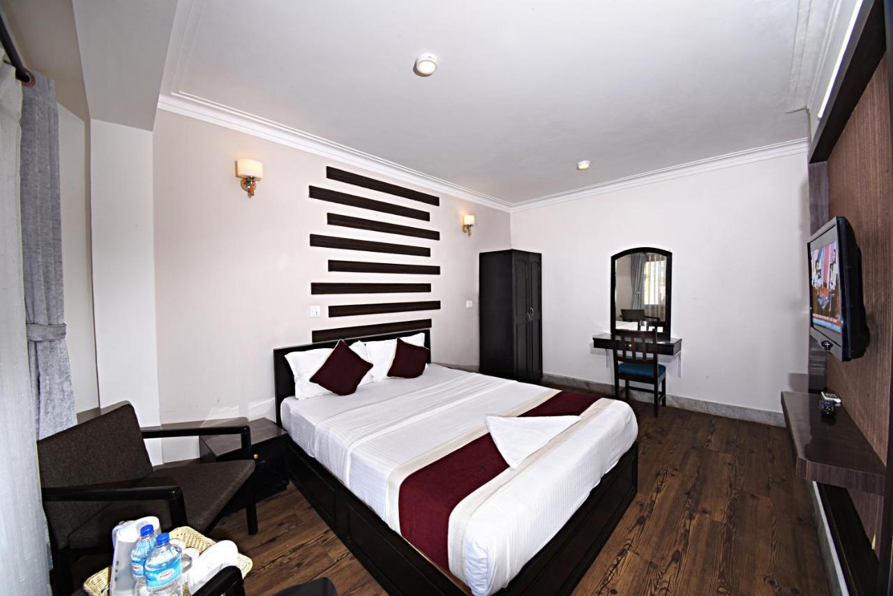 Hotel Livin Катманду Екстер'єр фото