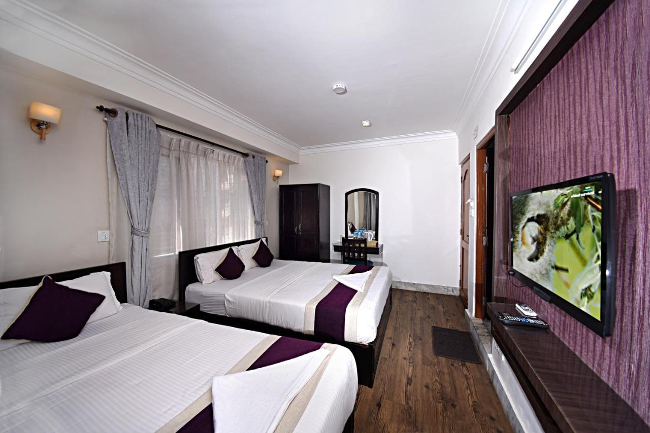 Hotel Livin Катманду Екстер'єр фото