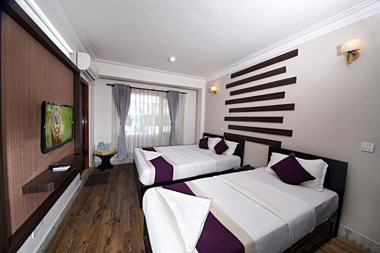Hotel Livin Катманду Екстер'єр фото