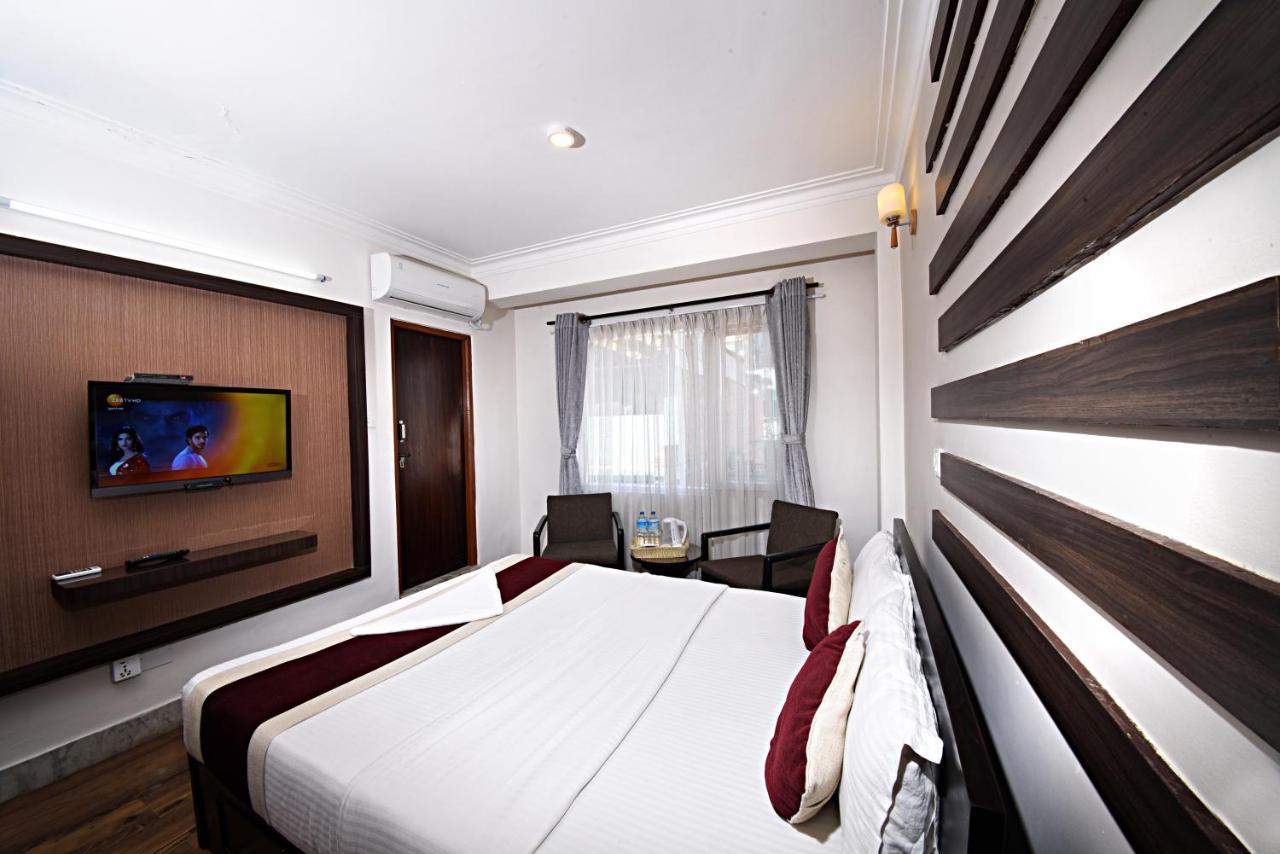 Hotel Livin Катманду Екстер'єр фото