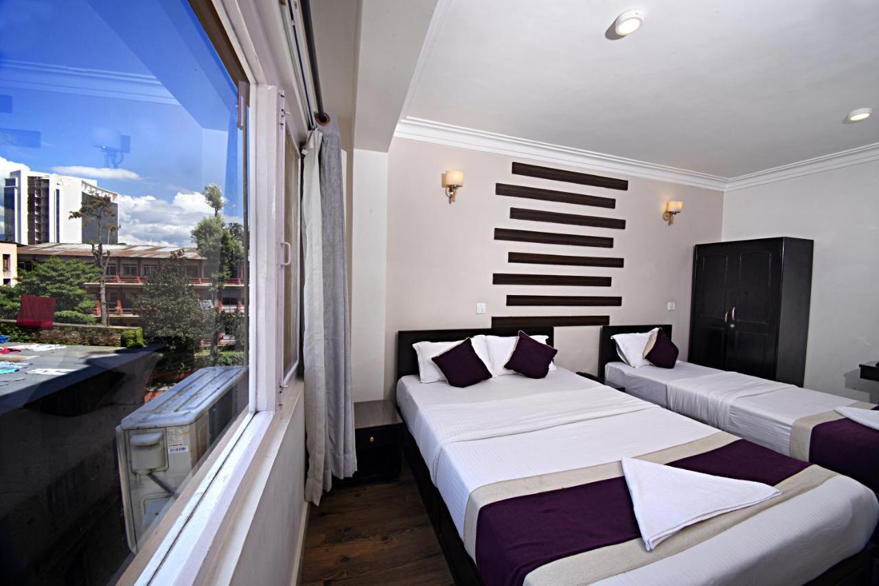 Hotel Livin Катманду Екстер'єр фото
