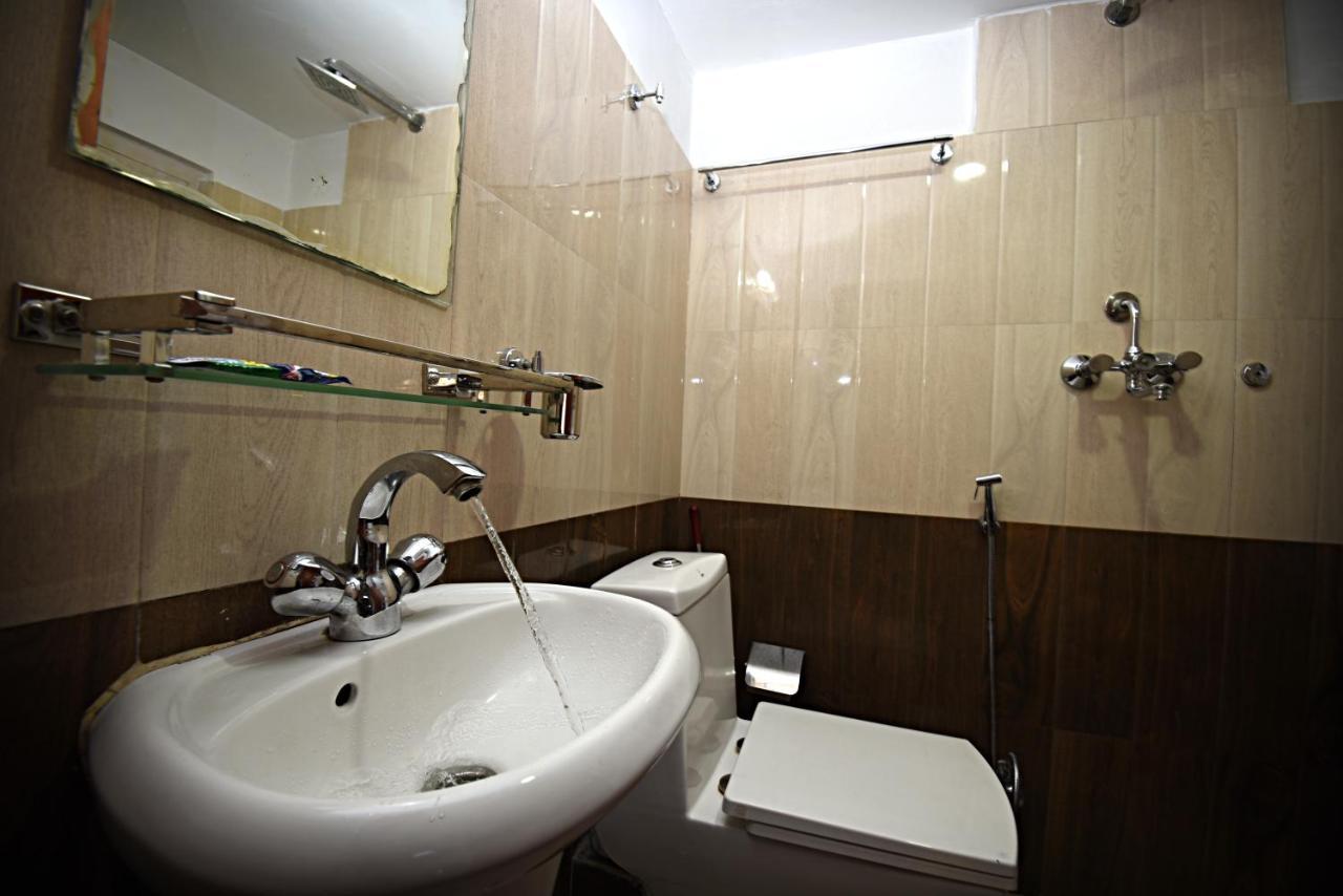 Hotel Livin Катманду Екстер'єр фото