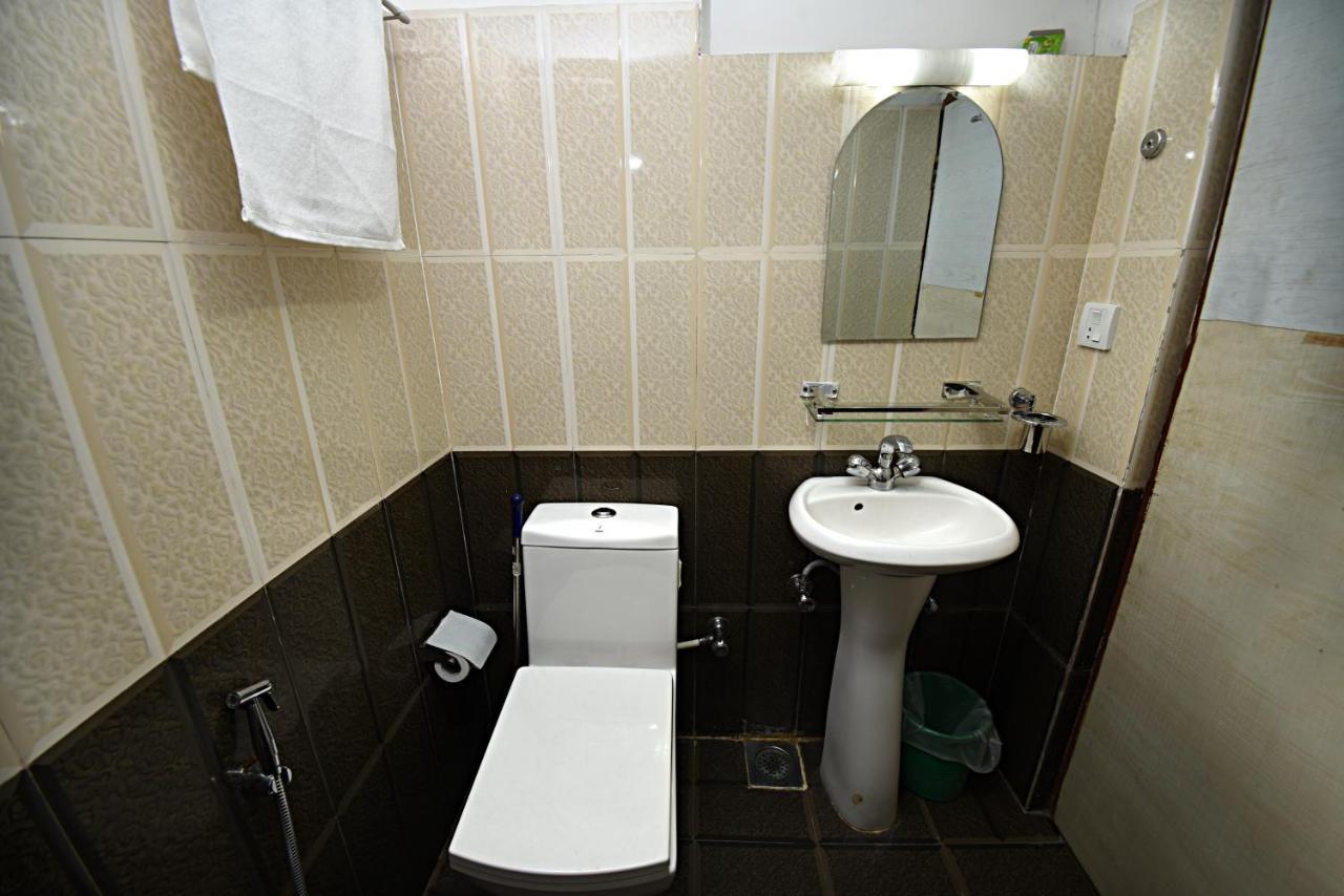 Hotel Livin Катманду Екстер'єр фото