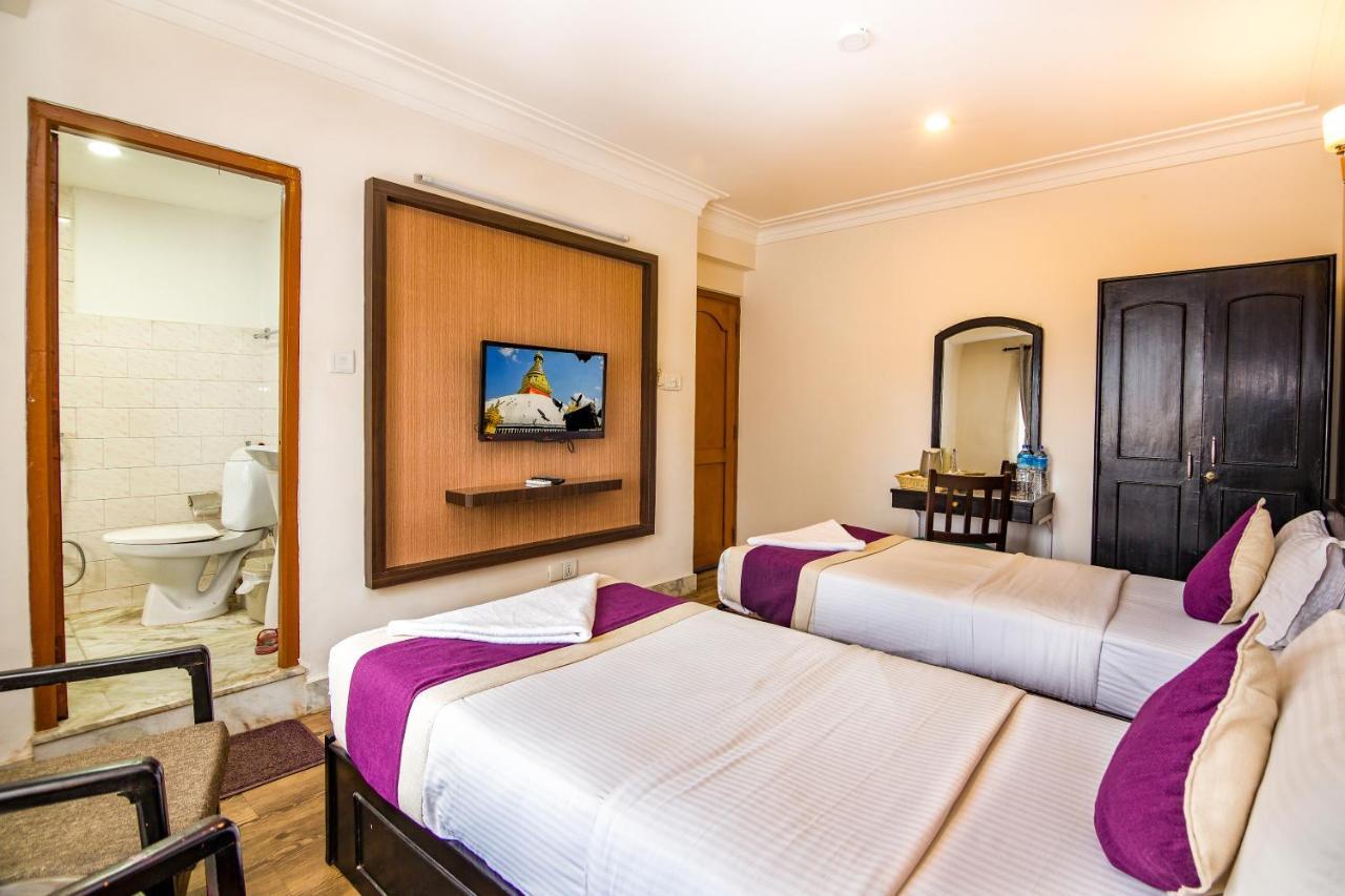 Hotel Livin Катманду Екстер'єр фото