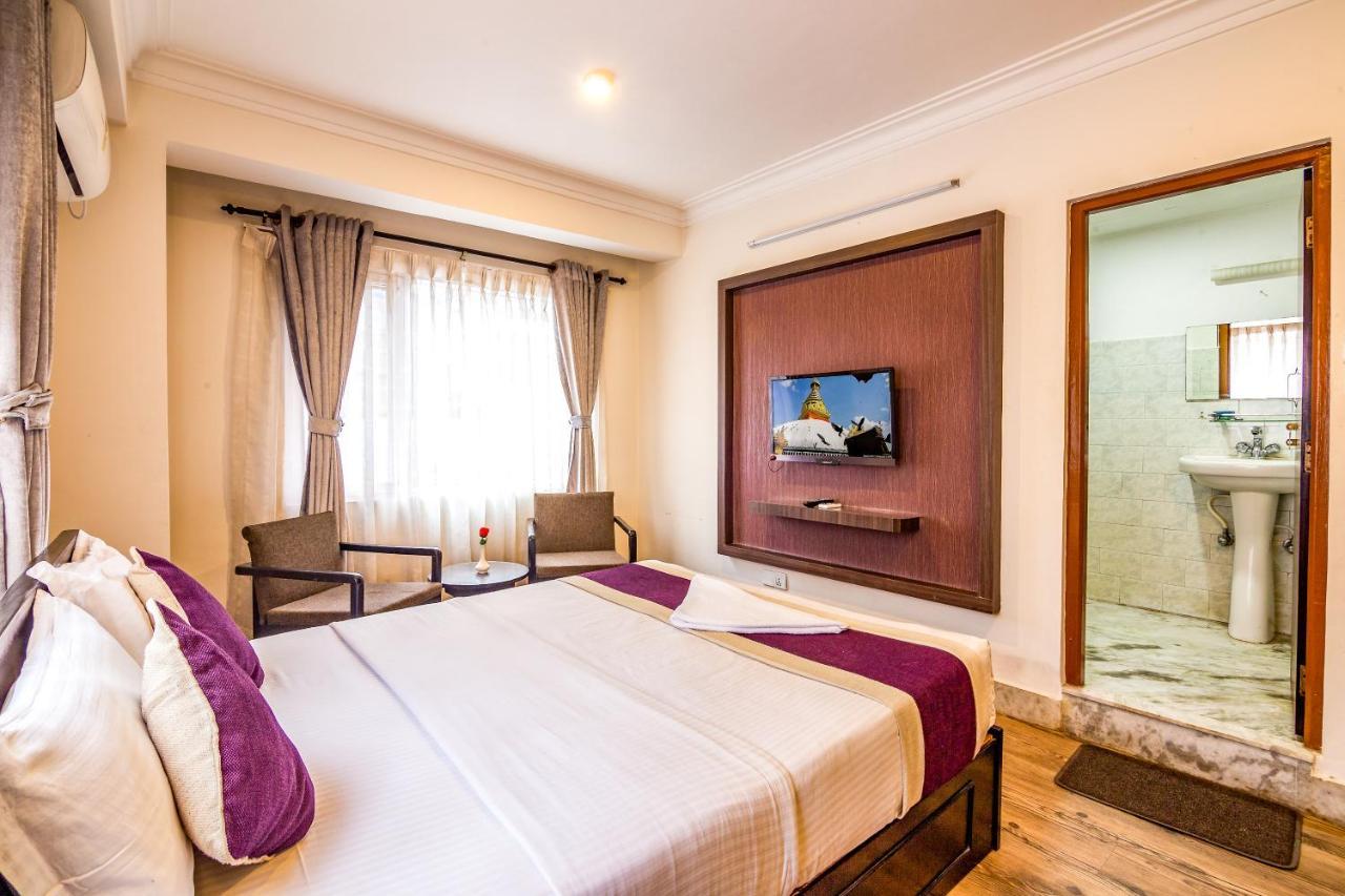 Hotel Livin Катманду Екстер'єр фото